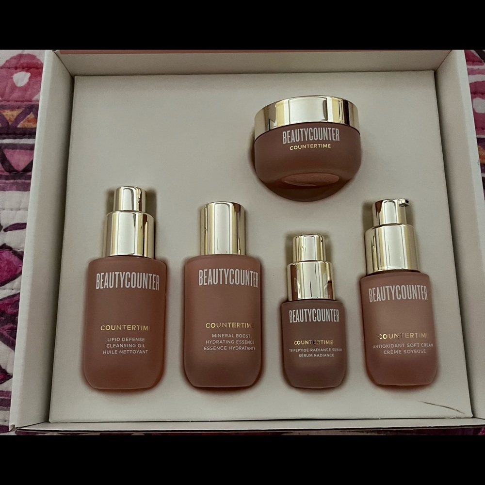 Beauty Counter Travel Set (NEW)